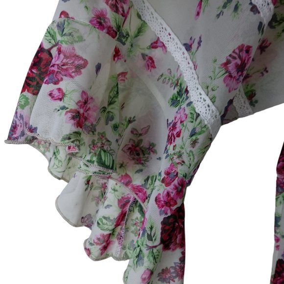 Romeo & Juliet Couture Fringe Kimono - Picture 4 of 7